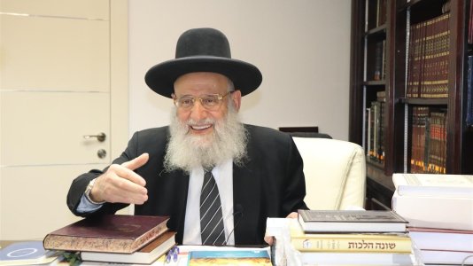 הרב ראובן אלבז.jpg