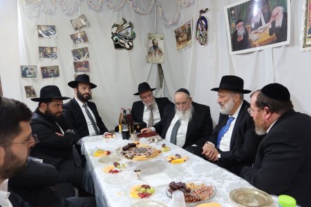 יור+שס+הרב+אריה+דרעי+במעונו+של+מרן+רבינו+ראש+הישיבה+(3).JPG