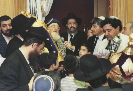 הרב מרדכי אליהו הרב שלמה זעפראני.jpg