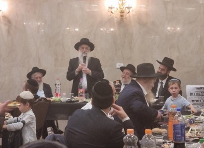 הגאון ר' בצלאל פנחסי שליט''א ראש ישיבת ברכת אפרים.jpg