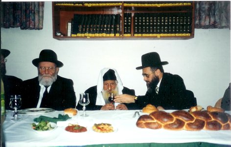 עם הרב כדורי והרב צבי סימן  טוב.jpg