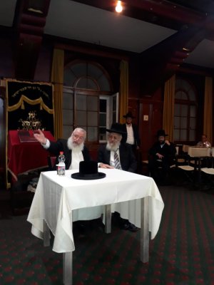 עם ר' אשר וייס בשוייץ-אב עח.jpg
