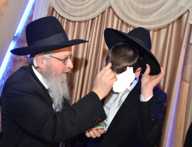 לשום לאבלי ציון לתת להם פאר תחת אפר.png