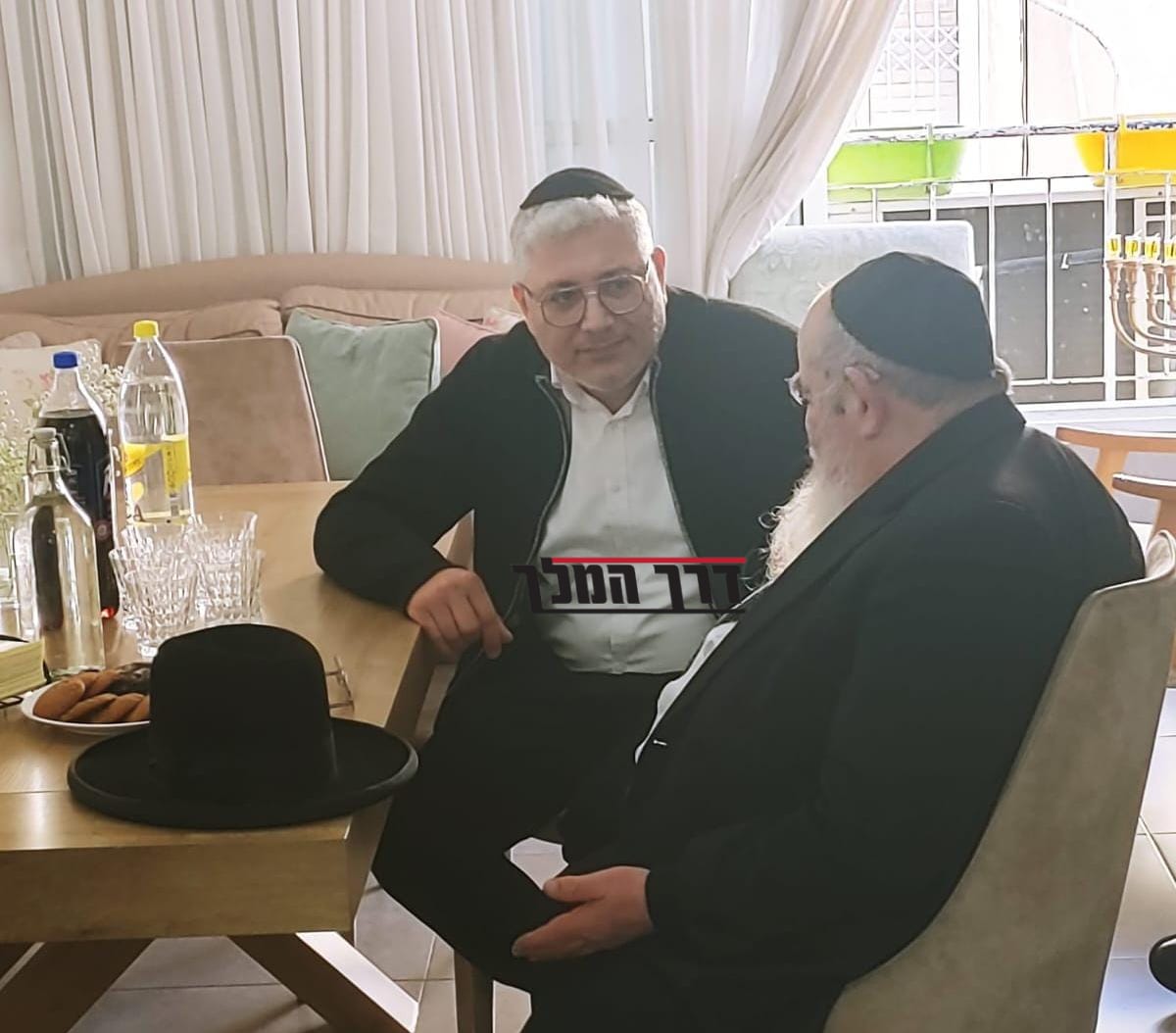 1377e22634e00c3ea8799bd66188045c4ac07080