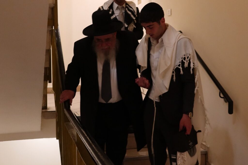 אנשי הסוד נחשפים: סדר היום, נאמני הבית והמשפיעים אנשי הסוד נחשפים: סדר היום, נאמני הבית והמשפיעים