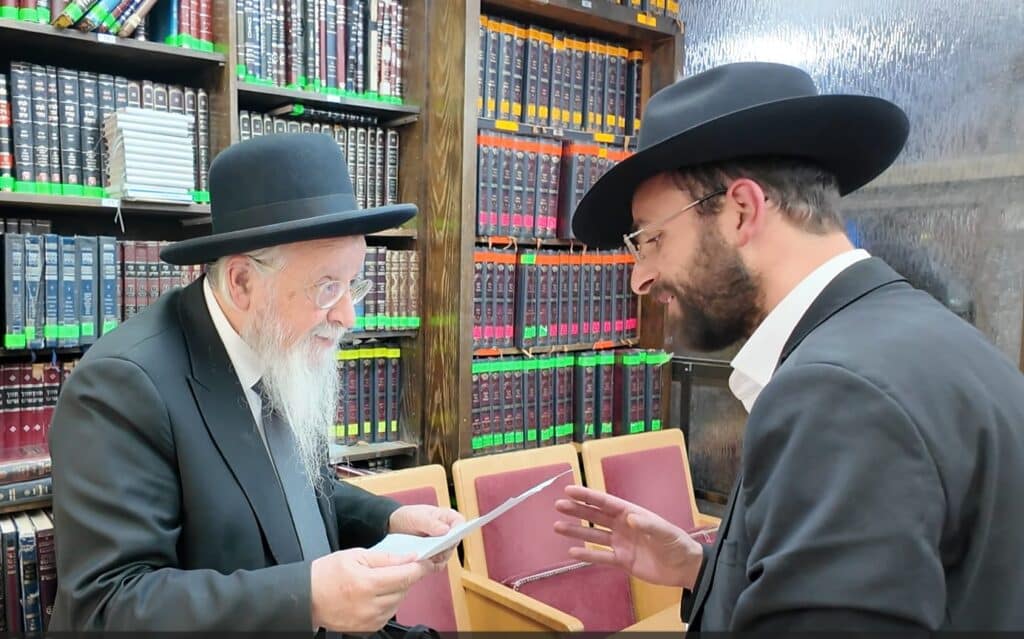 אנשי הסוד נחשפים: סדר היום, נאמני הבית והמשפיעים אנשי הסוד נחשפים: סדר היום, נאמני הבית והמשפיעים