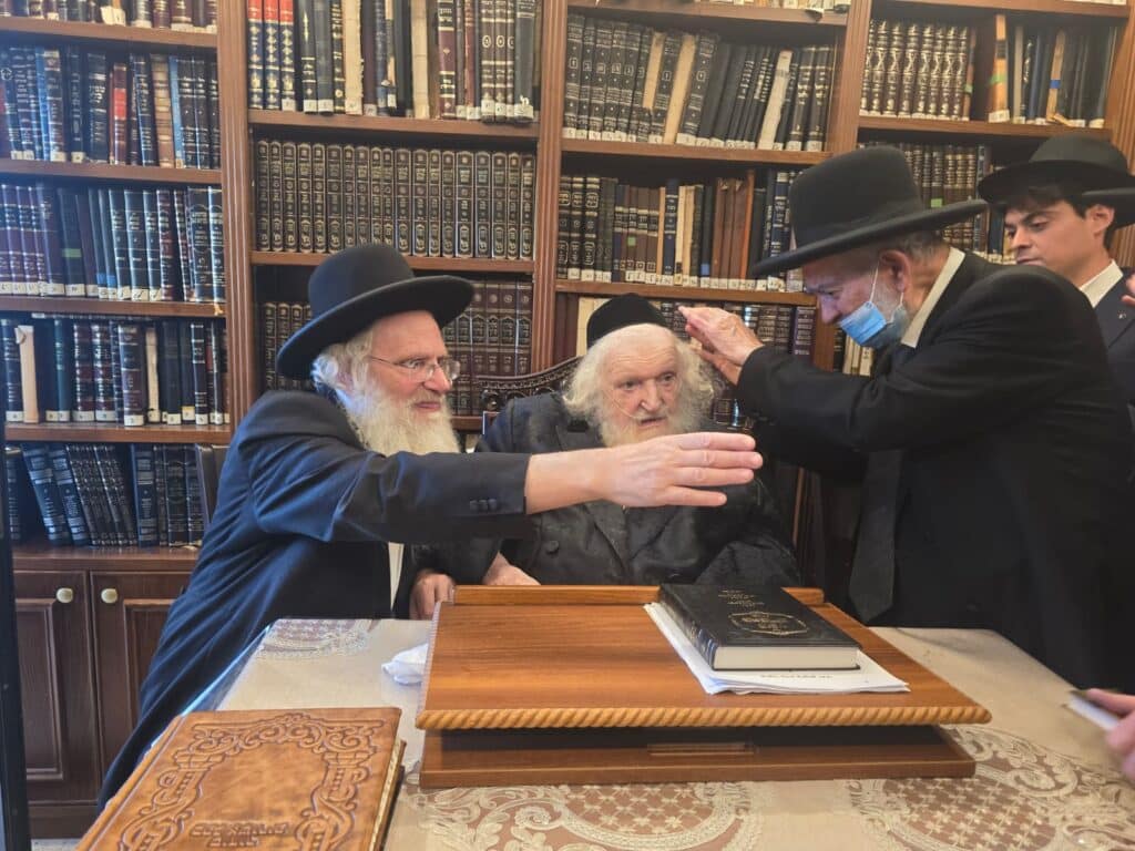 אנשי הסוד נחשפים: סדר היום, נאמני הבית והמשפיעים אנשי הסוד נחשפים: סדר היום, נאמני הבית והמשפיעים