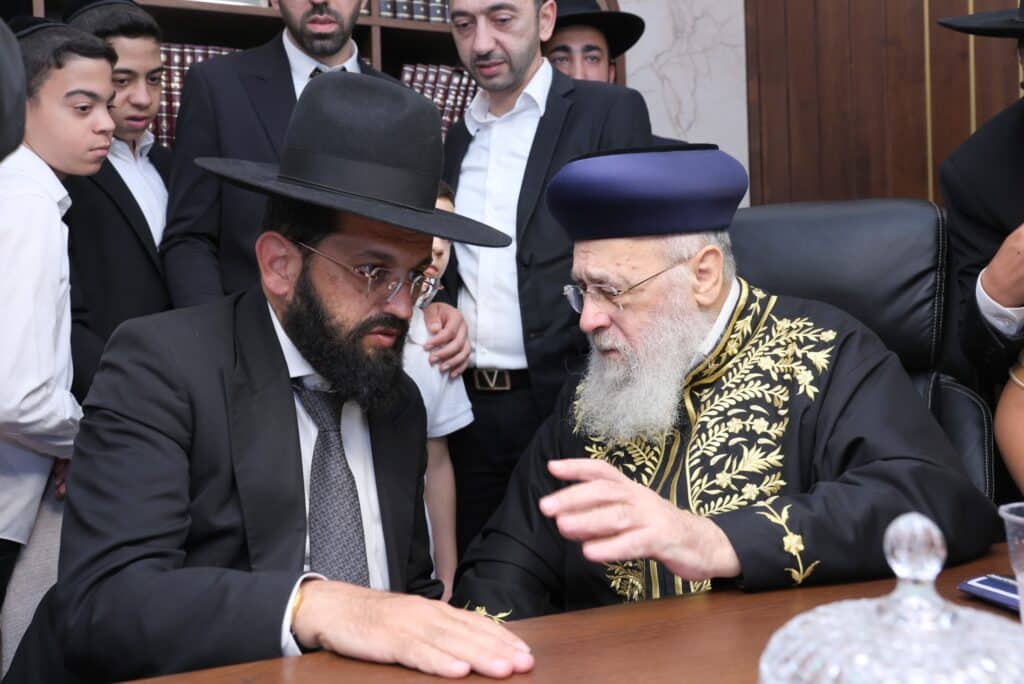 אנשי הסוד נחשפים: סדר היום, נאמני הבית והמשפיעים אנשי הסוד נחשפים: סדר היום, נאמני הבית והמשפיעים